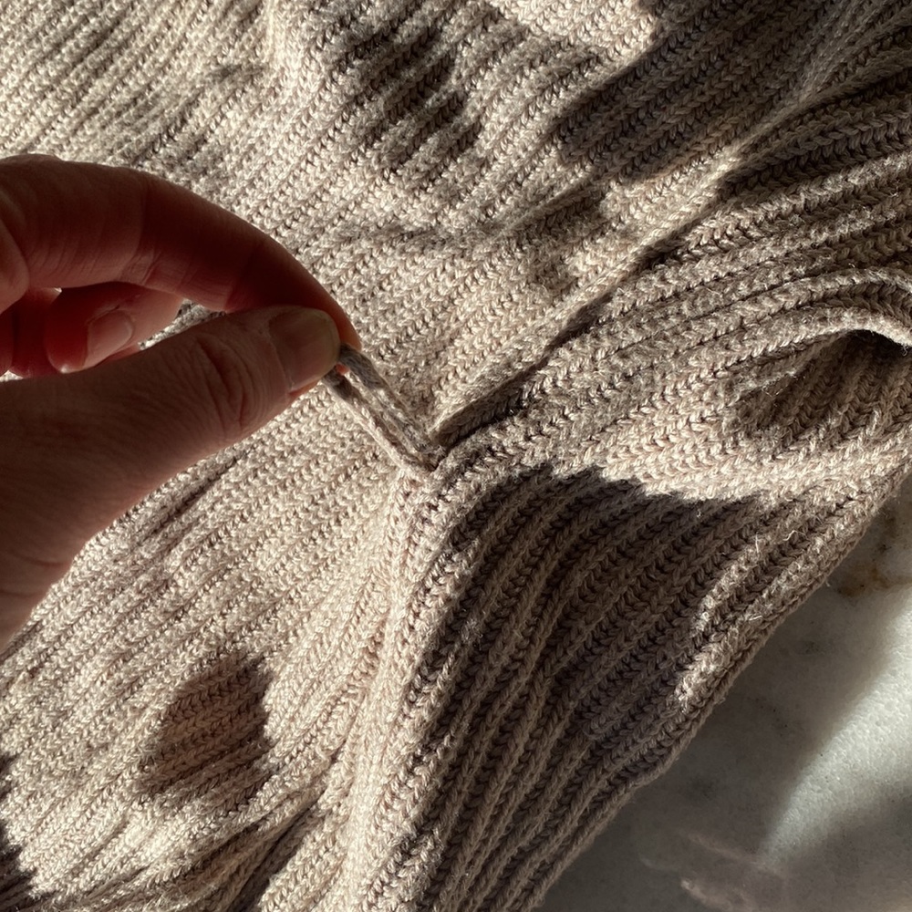 H&M 3/4 sleeve sweater - Picture 7 of 7